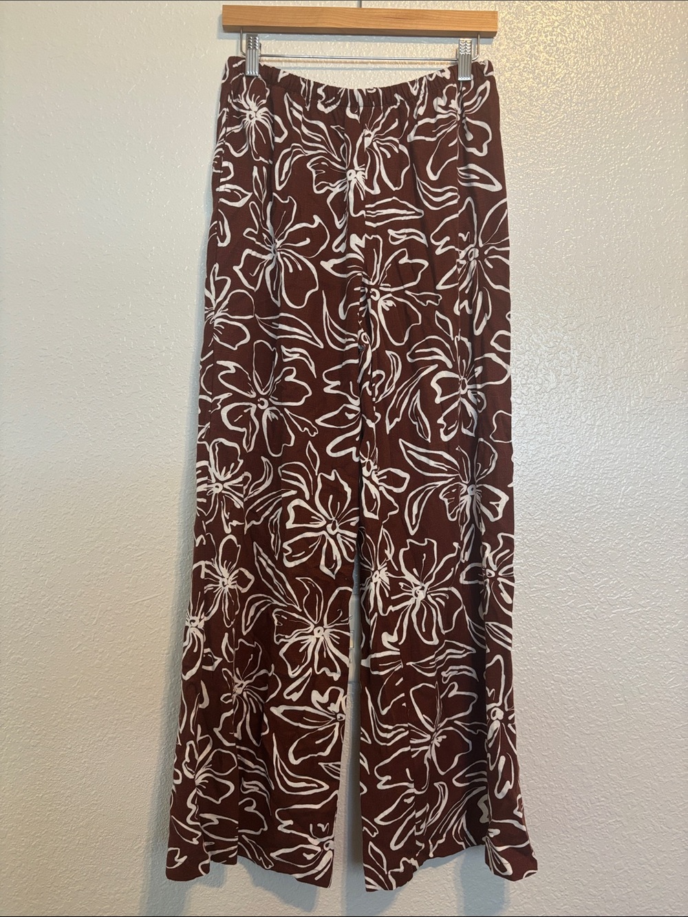 Sincerely Jules Brown Floral Pants